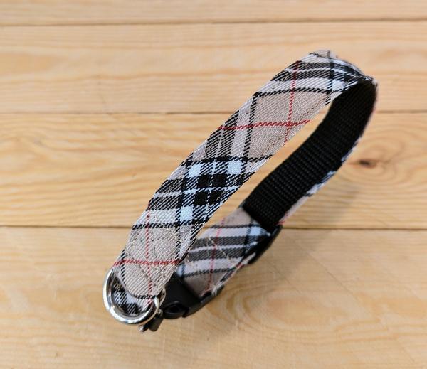 Camel Check Collar