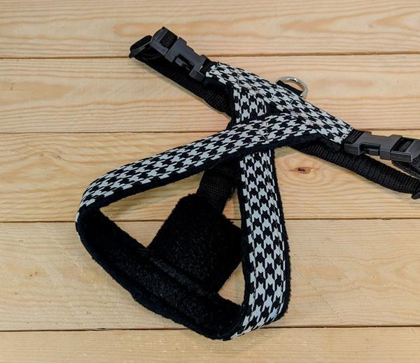 Houndstooth Check Adjustable Harness with Fleece Lining
