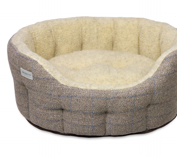 Round Traditional Tweed Sherpa Bed Beige