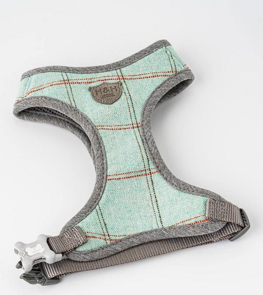 Tweed Harness