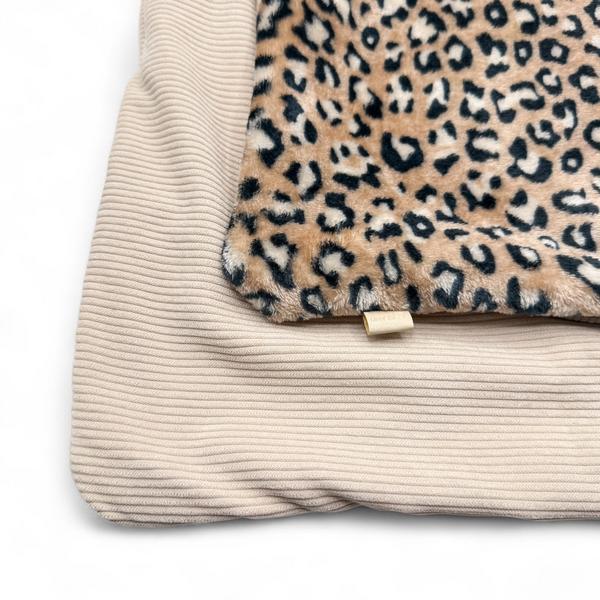 Corduroy Blanket Cream Leopard Pattern 50x50 Cm
