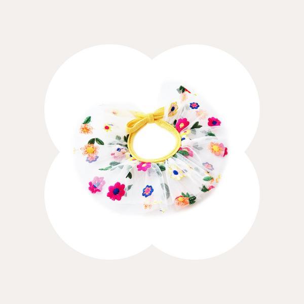 Flower Embroidery Bib with Lace
