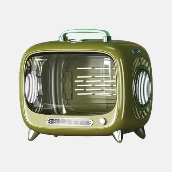 Vintage-Inspired Hard Pet Carrier with Temperature Sensor and Sun Protection