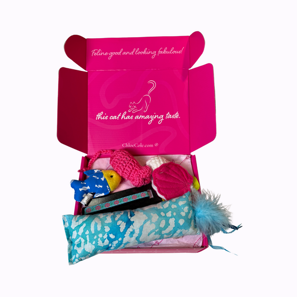 Pink Dahlia Breakaway Collar And Catnip Toy Collection