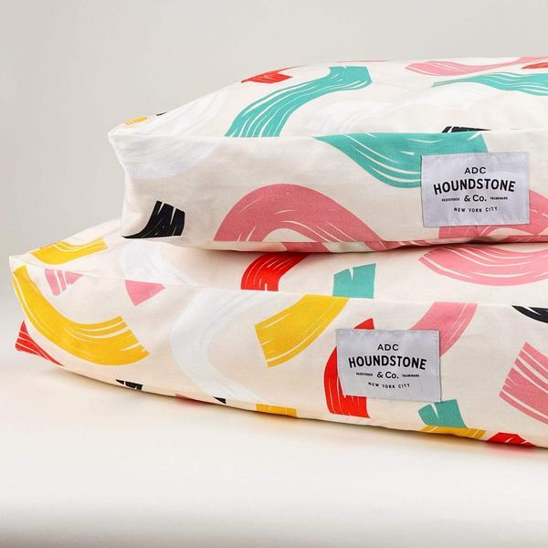 Waterproof Pillow Bed With Removable Liner