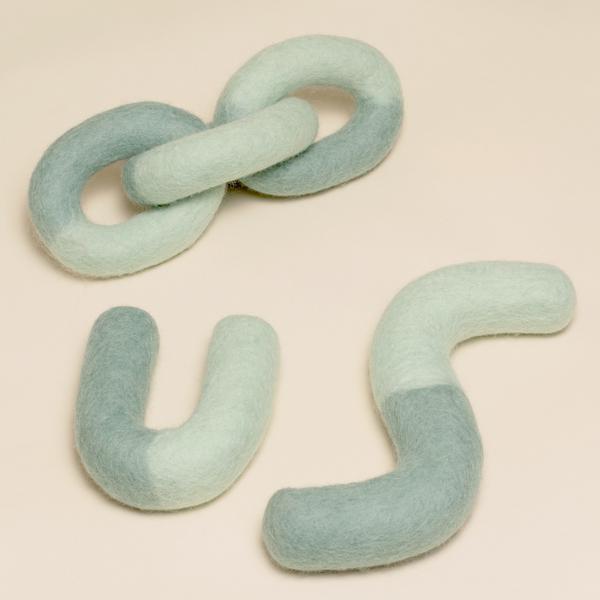 Felt Toy Chain Link Tug