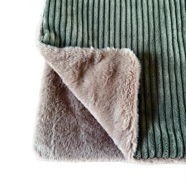 Cord Green And Faux Fur Blanket