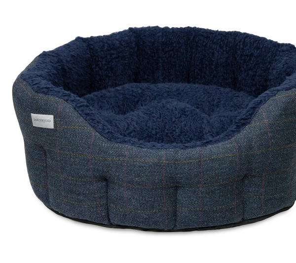 Round Traditional Tweed Bed