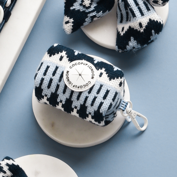 Knitted Poop Bag Holder